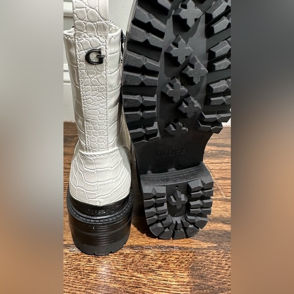 Guess Fearne combat boot - Picture 5 of 7